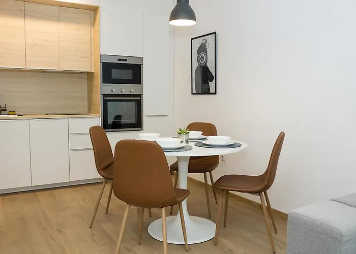 Stylish Retreat High-end Flat Downtown By Flat Mаnager Appartamento *