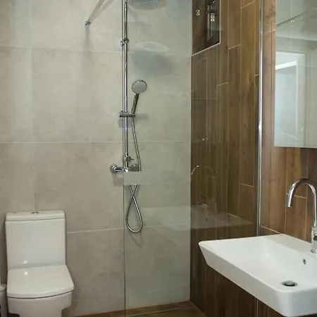 شقة Stylish Retreat High-end Flat Downtown By Flat Mаnager فارنا