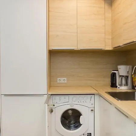 Stylish Retreat High-end Flat Downtown By Flat Mаnager Lägenhet *