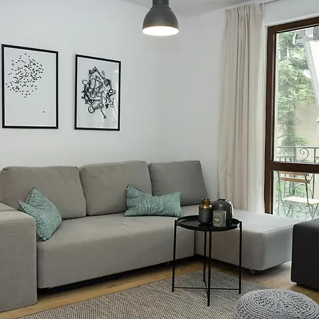 Stylish Retreat High-end Flat Downtown By Flat Mаnager Lägenhet