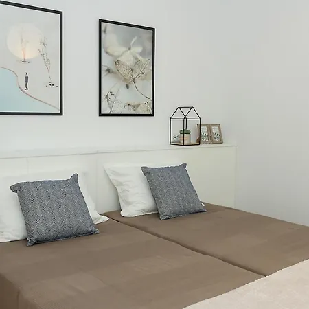 Lägenhet Stylish Retreat High-end Flat Downtown By Flat Mаnager *